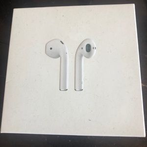 Apple AirPods 2nd gen packaging & lightening cable